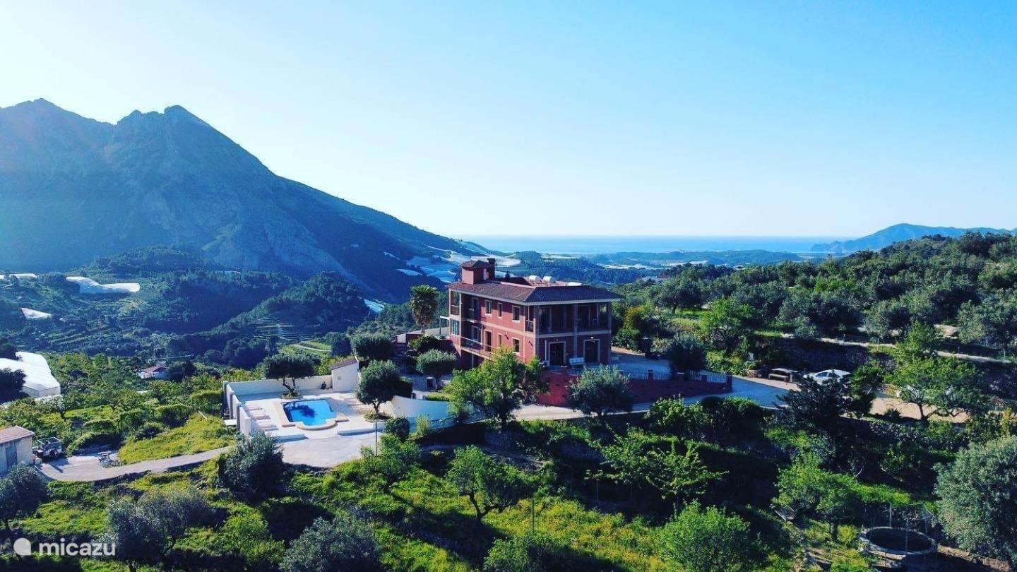 Finca Oliva Bolulla Eksteriør billede